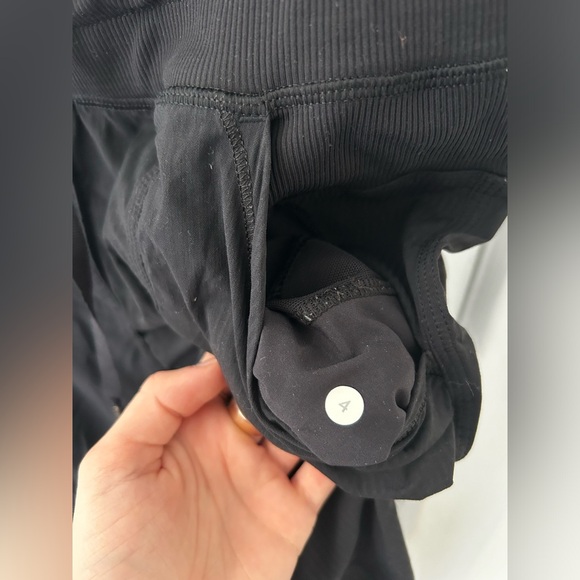 Lululemon Dance Studio Crop 25” - Picture 5 of 5